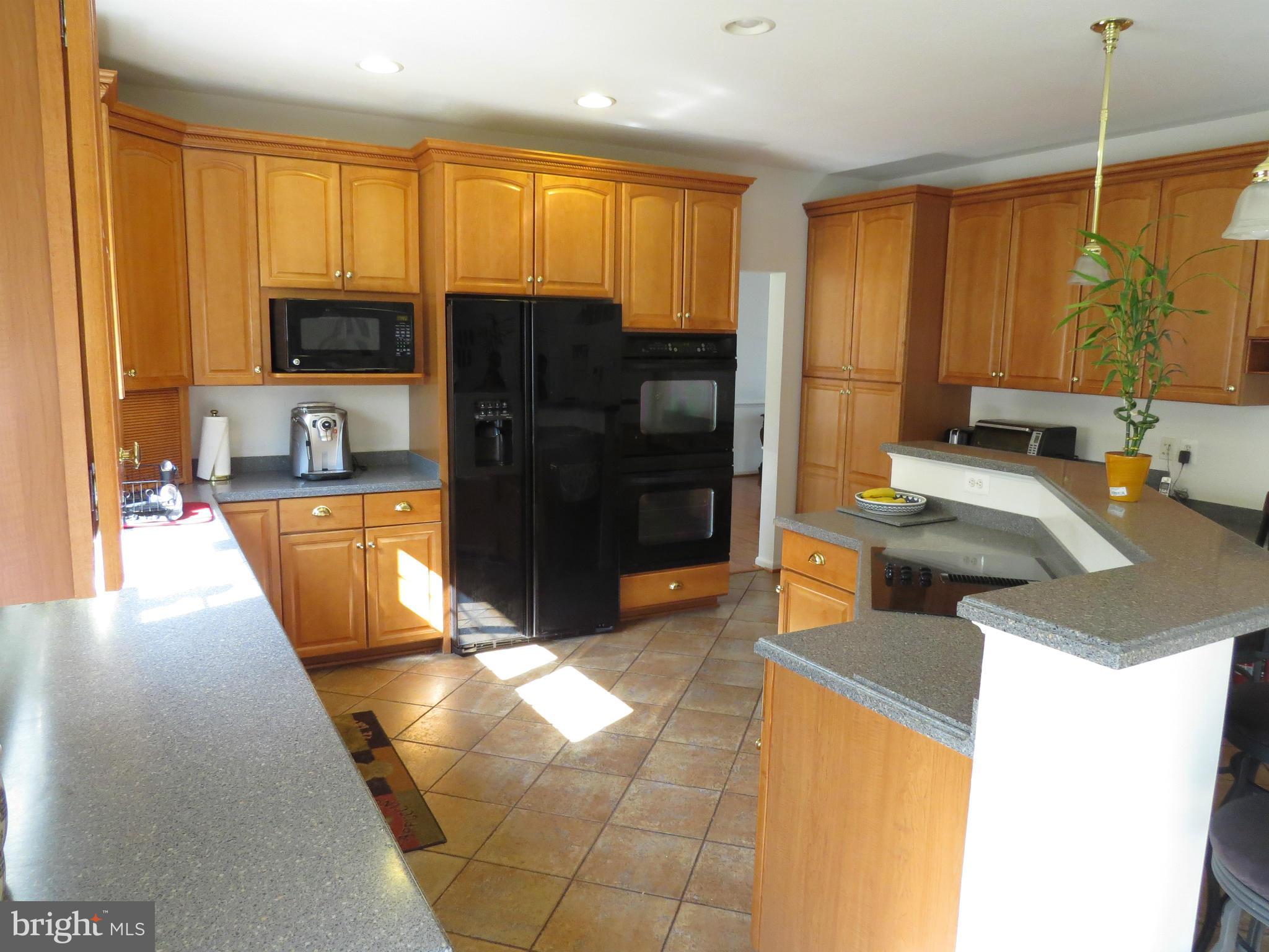 3816 Chantilly Road Chantilly, VA 20151 - Photo 11 of 30 Kitchen