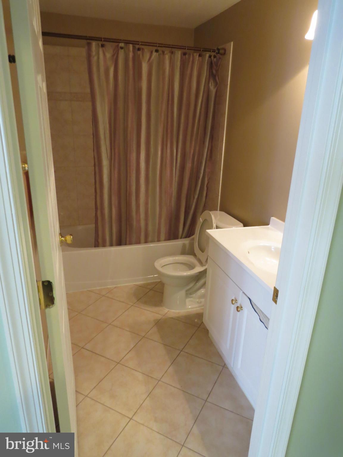 3816 Chantilly Road Chantilly, VA 20151 - Photo 26 of 30 Bath