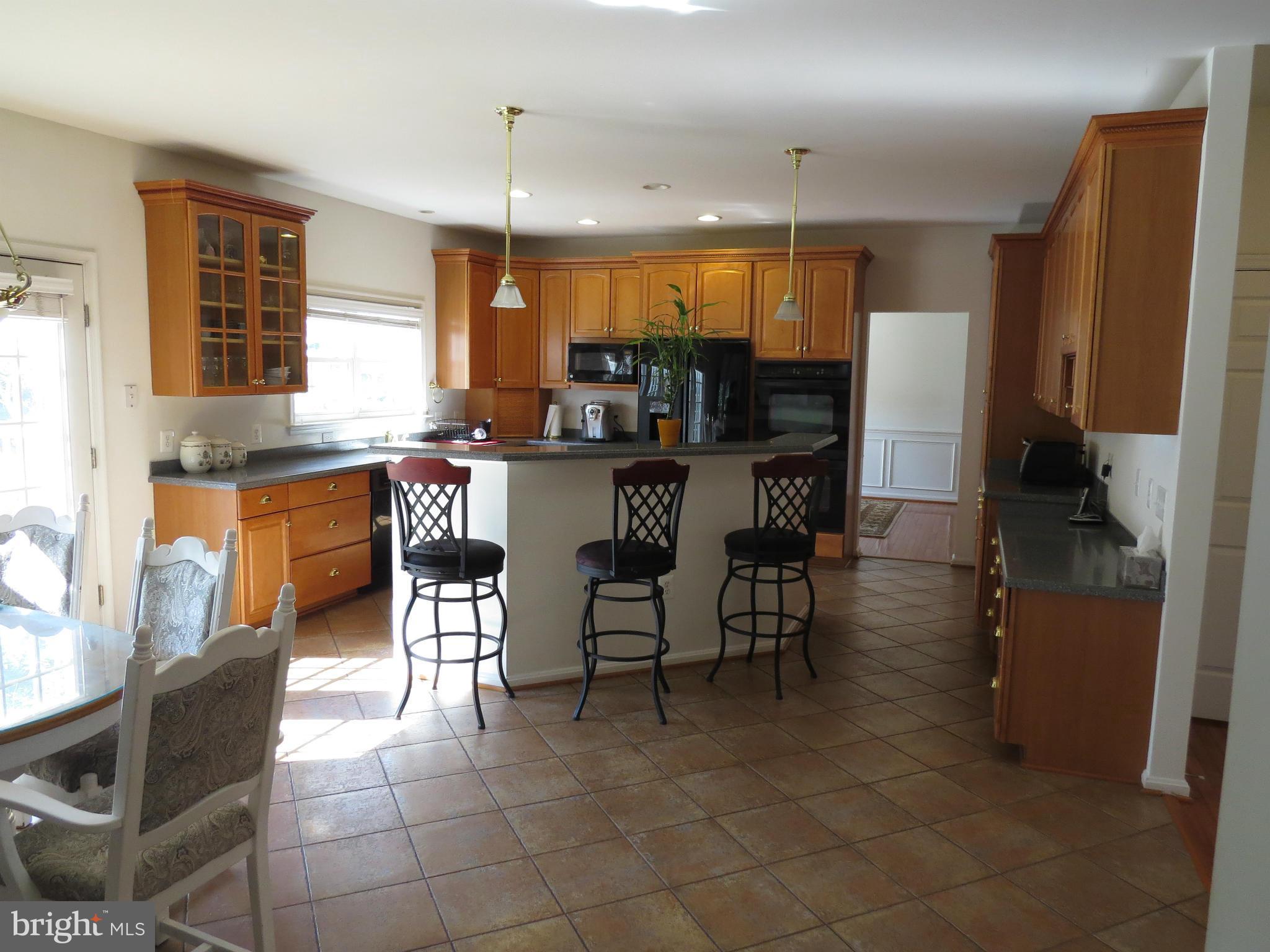 3816 Chantilly Road Chantilly, VA 20151 - Photo 9 of 30 Kitchen