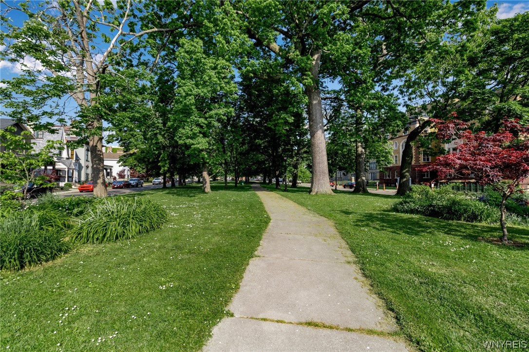 92 Johnson Park Buffalo, NY 14201 - Photo 25 of 26