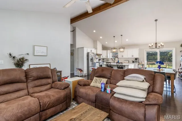 $529,900 | 13940 Industry Road, Lebanon, MO 65536