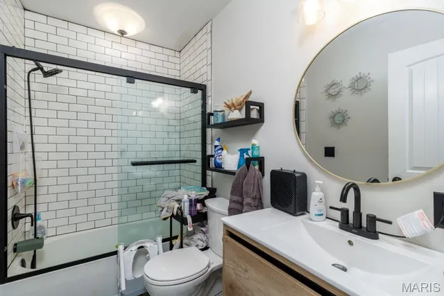 $529,900 | 13940 Industry Road, Lebanon, MO 65536