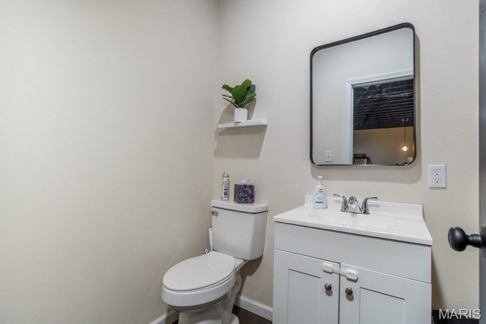 13940 Industry Road Lebanon, MO 65536 - Photo 25 of 48