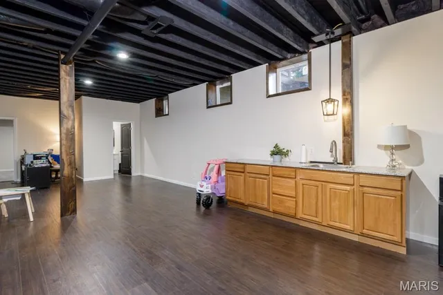 $529,900 | 13940 Industry Road, Lebanon, MO 65536