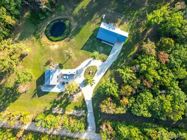 $514,900 | 13940 Industry Road, Lebanon, MO 65536