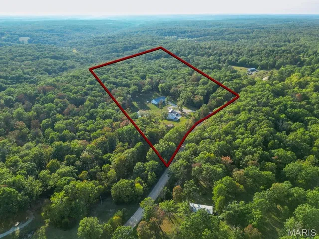 $529,900 | 13940 Industry Road, Lebanon, MO 65536