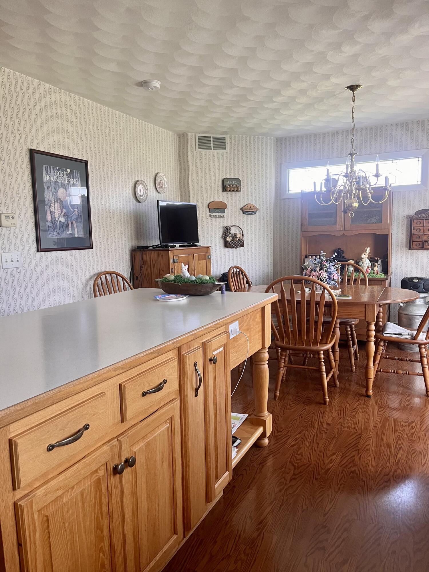 146 Squaw Creek Road Marshall, MI 49068 - Photo 12 of 33 IMG_3286