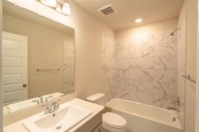 $2,895 | 7800 Manilla Drive, Rowlett, TX 75088