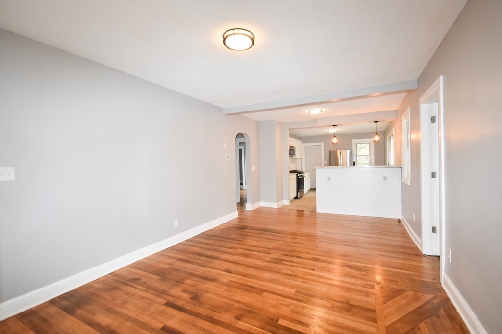 12 Haskin Street Springfield, MA 01109 - Photo 11 of 30 Gallery Image 11