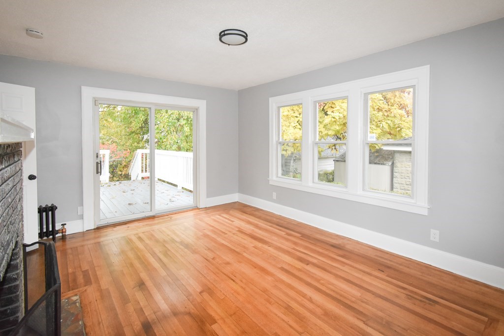 12 Haskin Street Springfield, MA 01109 - Photo 17 of 30 Gallery Image 17