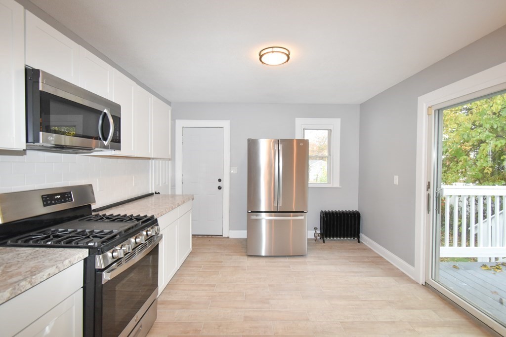 12 Haskin Street Springfield, MA 01109 - Photo 8 of 30 Gallery Image 8