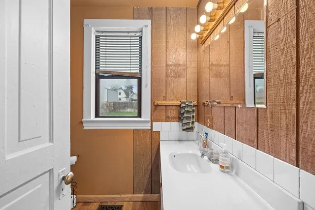 $300,000 | 923 East Baldwin Avenue, Spokane, WA 99207