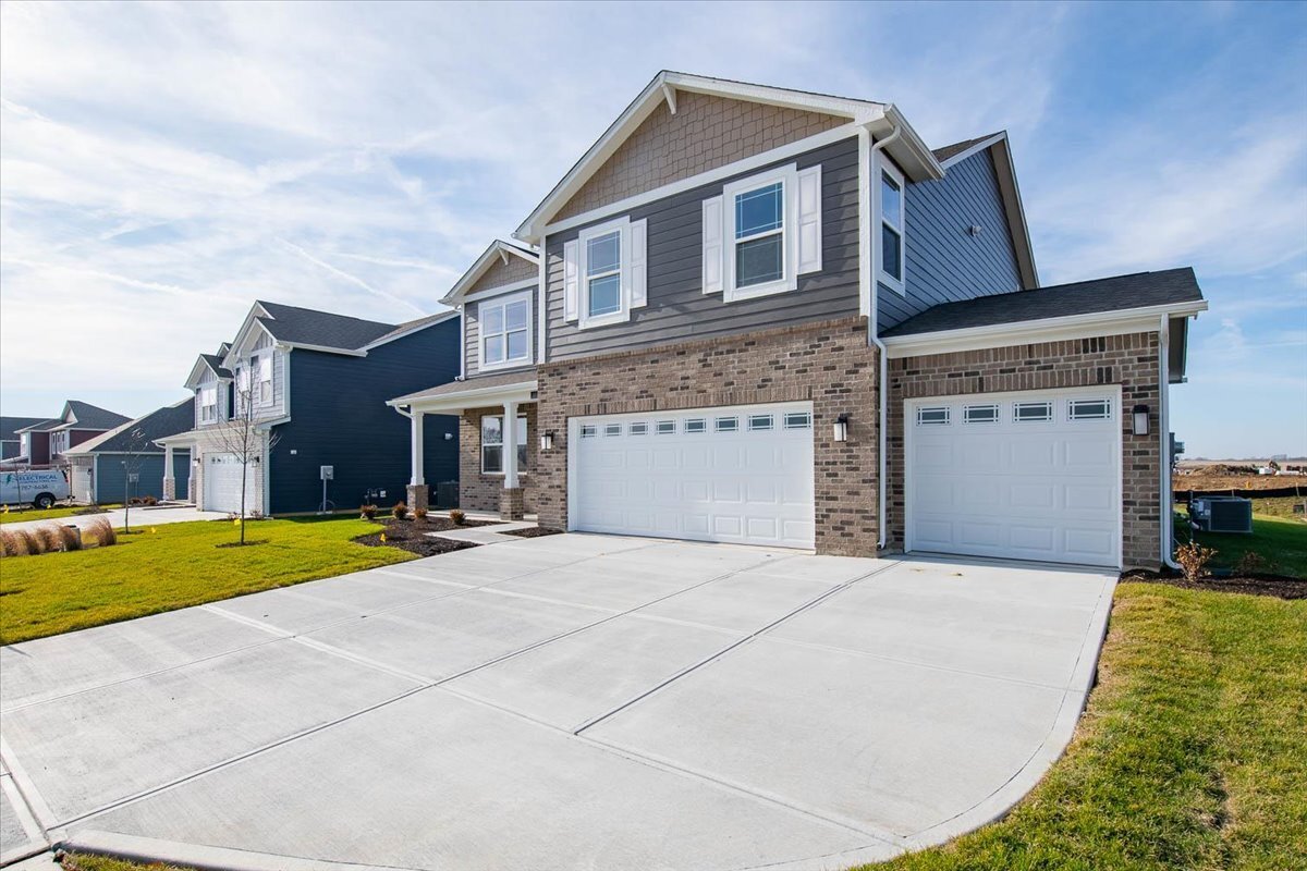 300 Lar Lan Drive Danville, IN 46122 - Photo 2 of 57