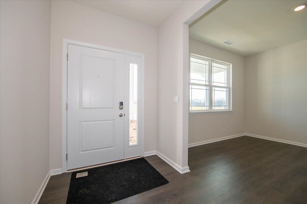 300 Lar Lan Drive Danville, IN 46122 - Photo 7 of 57