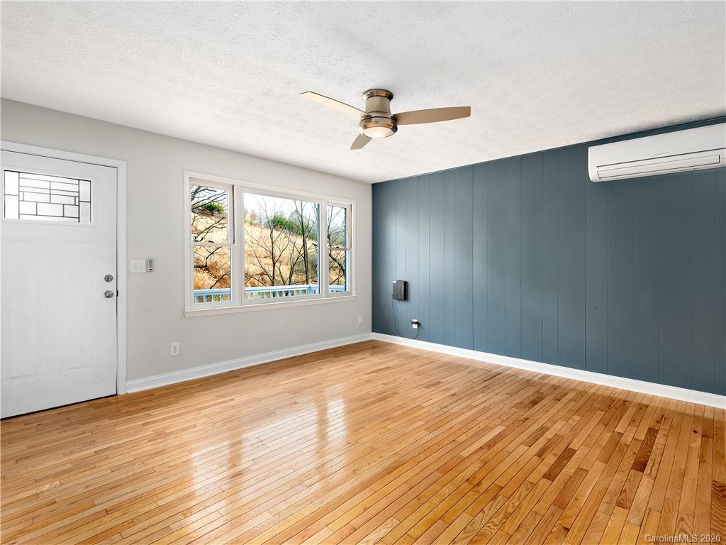 465 Thomas Br Road Marshall, NC 28753 - Photo 4 of 12 Gallery Image 4
