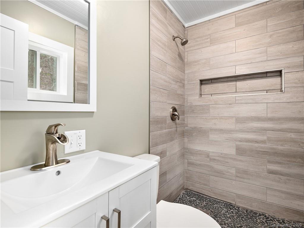 465 Thomas Br Road Marshall, NC 28753 - Photo 8 of 12 Gallery Image 8