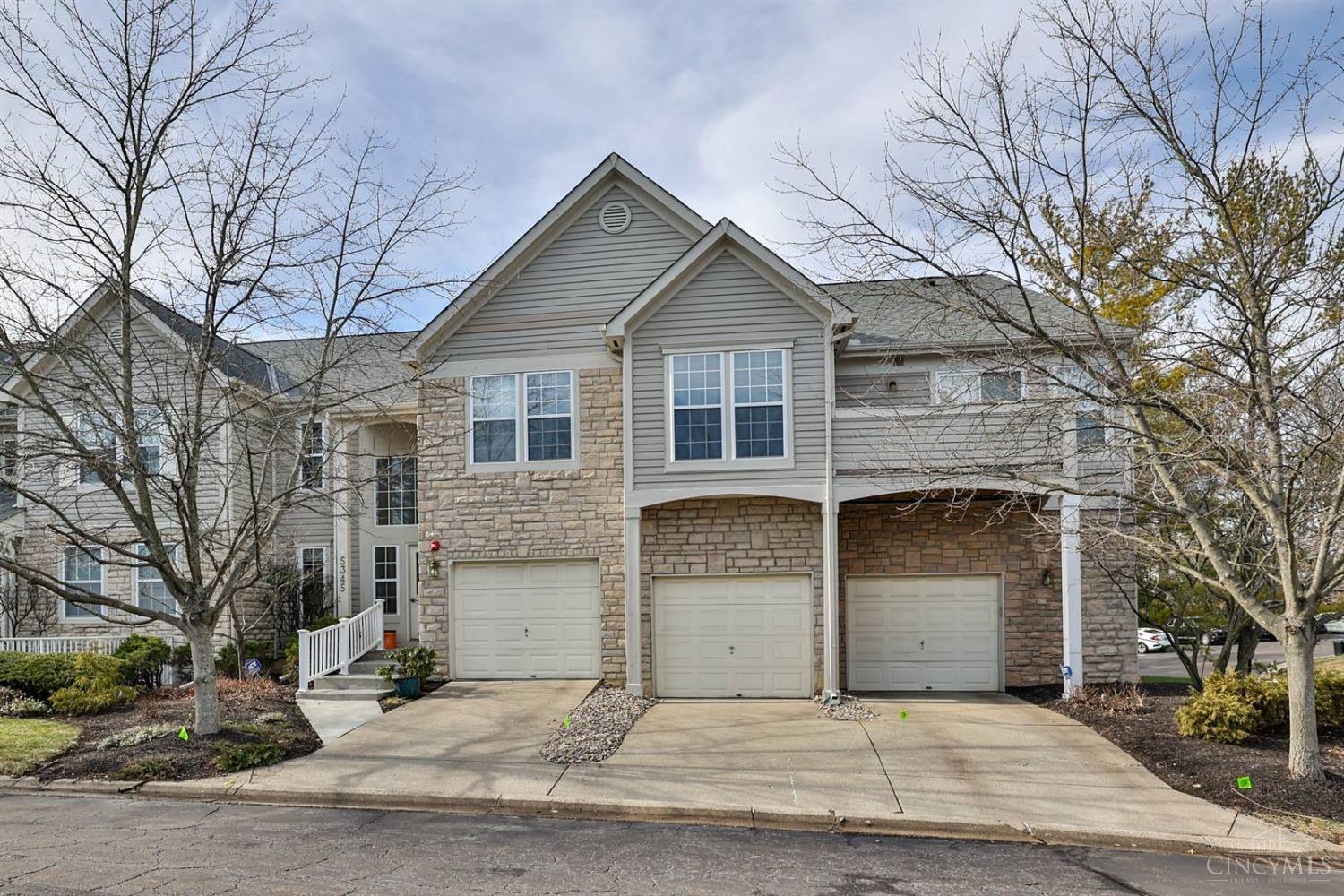 5345 Cooper Road, Unit H Montgomery, OH 45242 - Photo 1 of 32