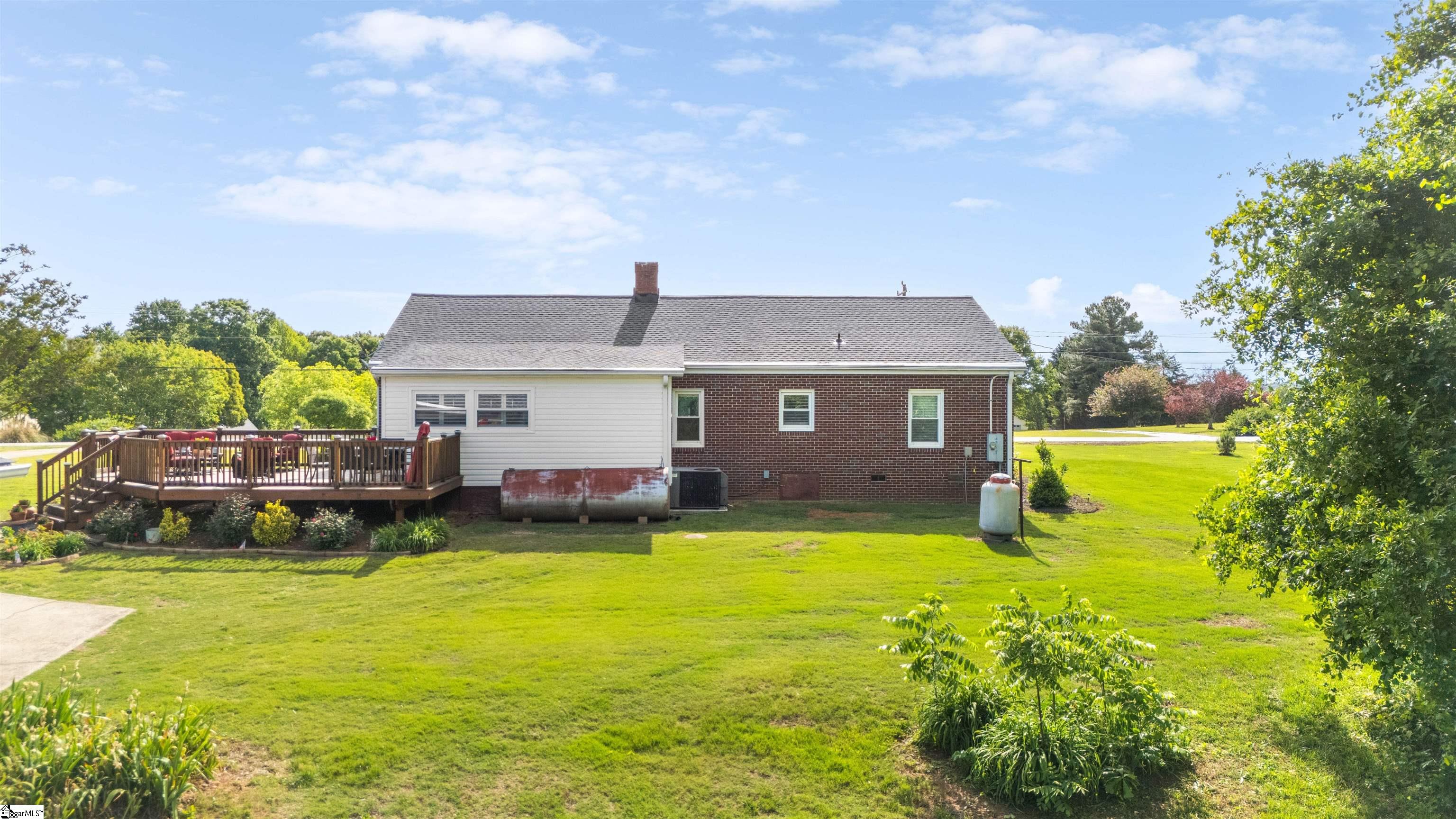 5741 Highway 357 Campobello, SC 29322 - Photo 30 of 39