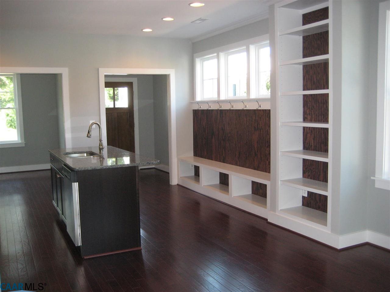 506 Rives Street, Unit 3A1 Charlottesville, VA 22902 - Photo 2 of 5 Gallery Image 2