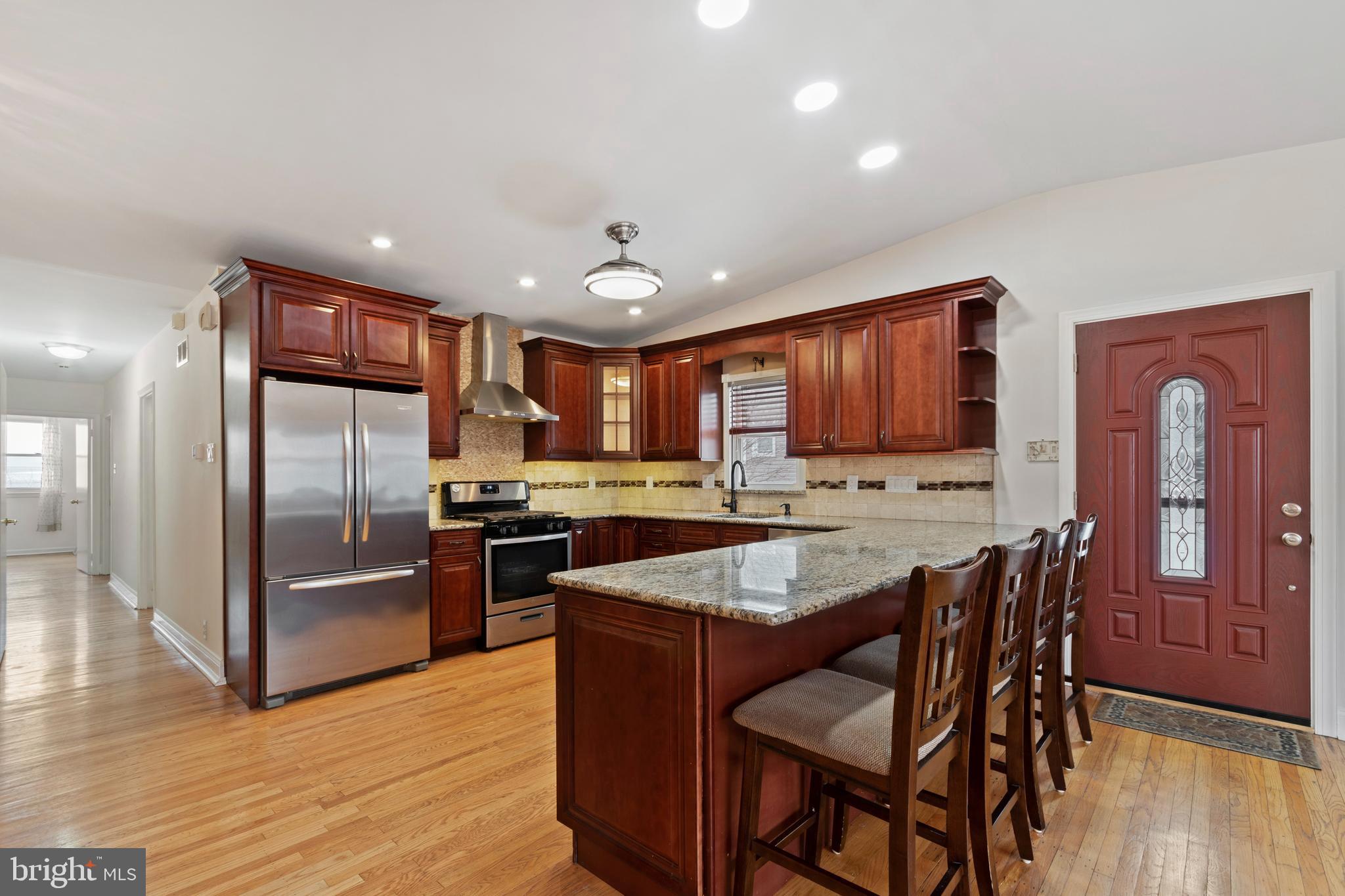 423 Rennard Street Philadelphia, PA 19116 - Photo 3 of 24 Gallery Image 3