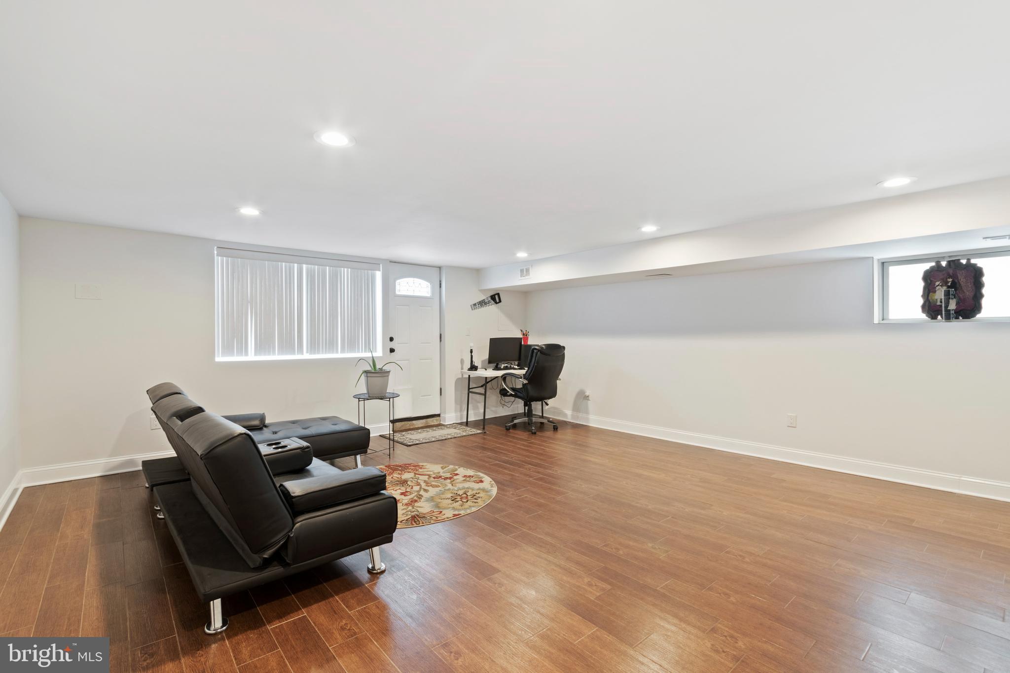 423 Rennard Street Philadelphia, PA 19116 - Photo 5 of 24 Gallery Image 5