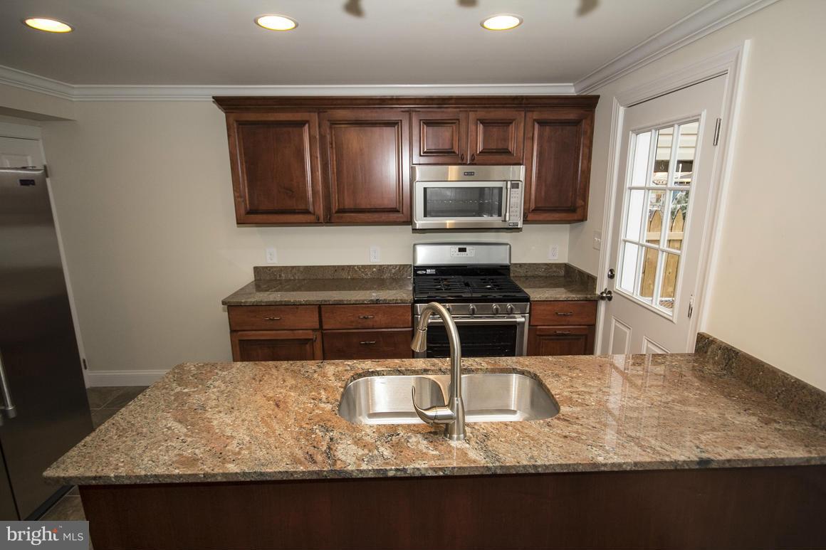 1746 Melbourne Road Baltimore, MD 21222 - Photo 8 of 29 Kitchen