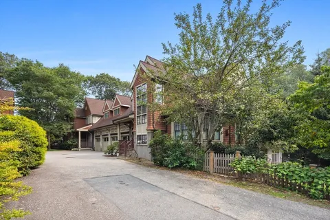 $1,899,000 | 20 Hamlet Street, Newton, MA 02459