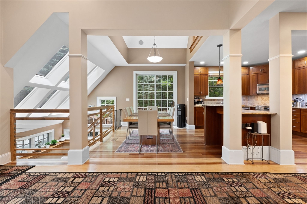 20 Hamlet Street Newton, MA 02459 - Photo 5 of 41