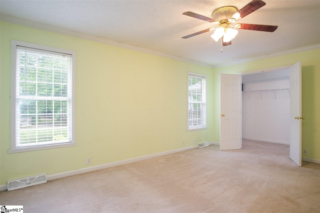 126 Kellett Road Gray Court, SC 29645 - Photo 13 of 36