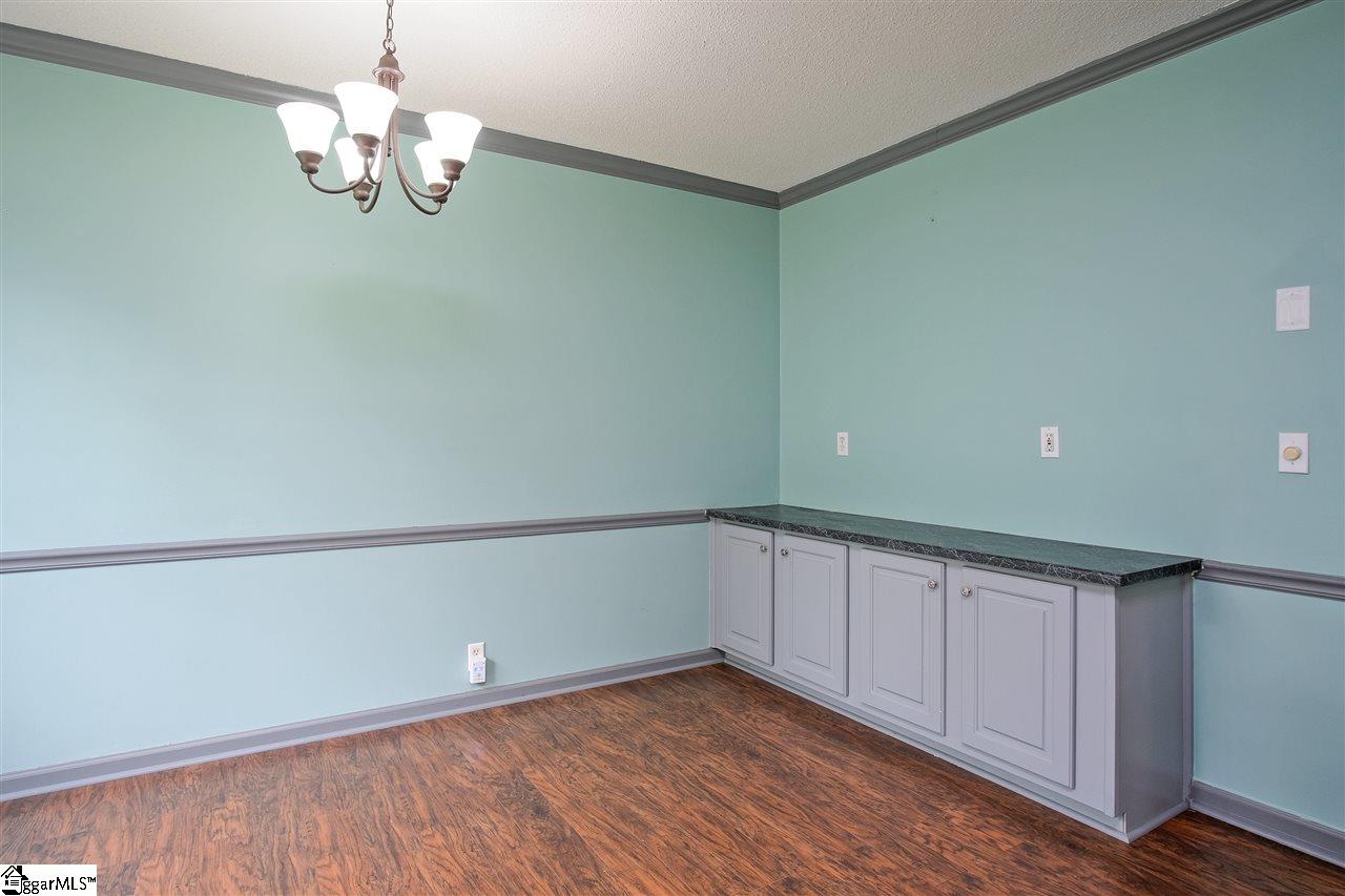 126 Kellett Road Gray Court, SC 29645 - Photo 10 of 36