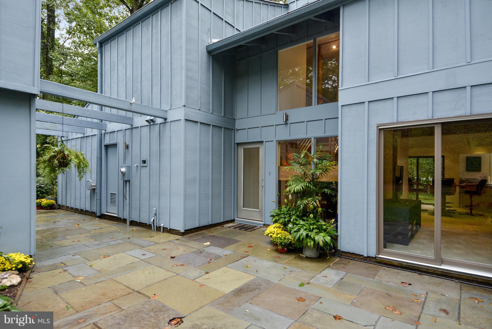 2600 Tack Lane Reston, VA 20191 - Photo 2 of 30 a view of a house with porch