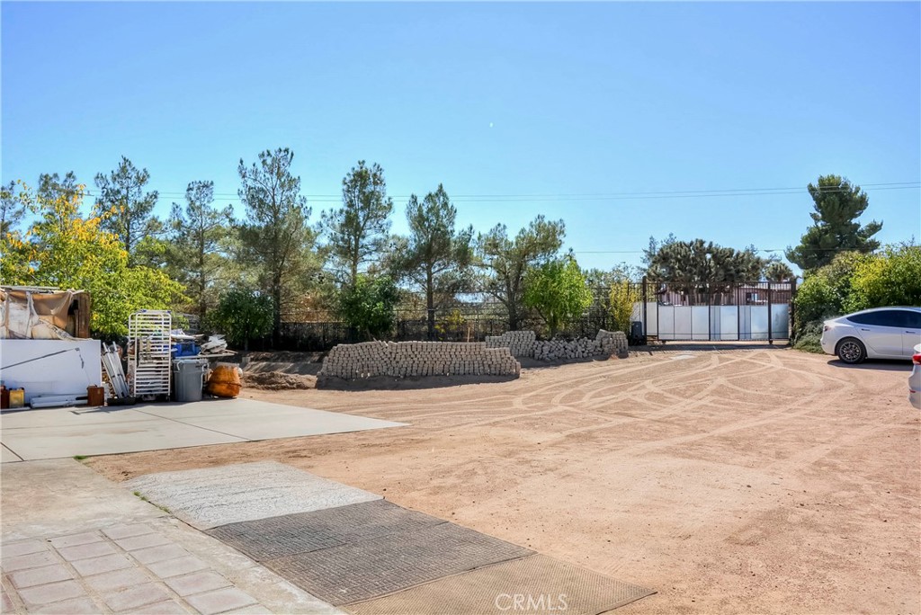 9331 Manada Road Phelan, CA 92371 - Photo 25 of 38