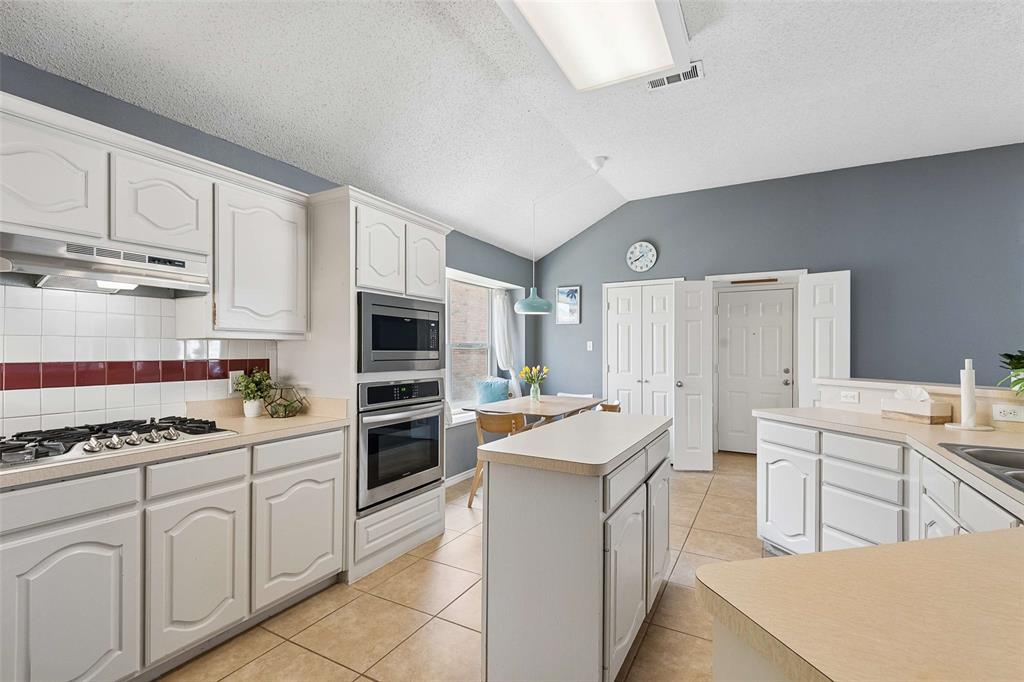 1304 Dearborn Road Allen, TX 75002 - Photo 15 of 38