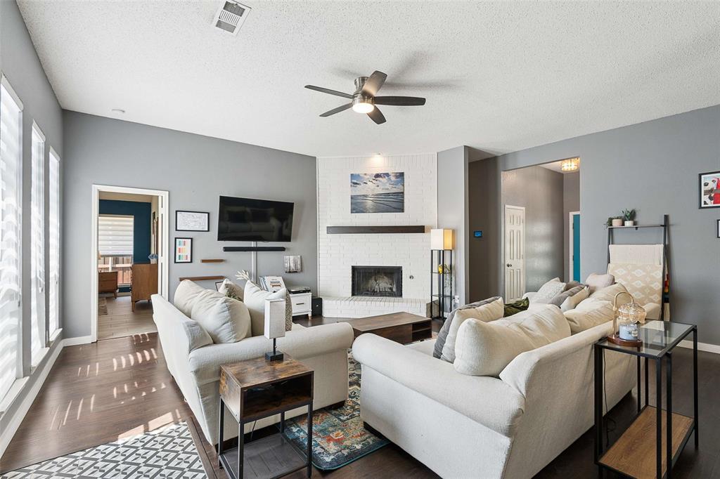 1304 Dearborn Road Allen, TX 75002 - Photo 4 of 38