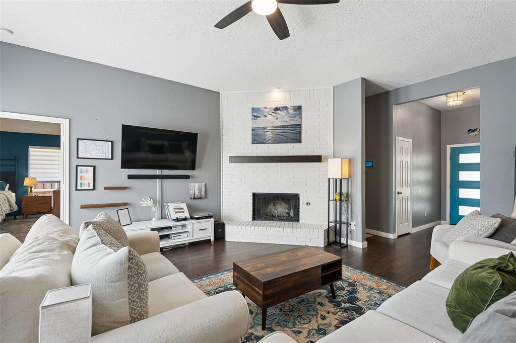 1304 Dearborn Road Allen, TX 75002 - Photo 5 of 38