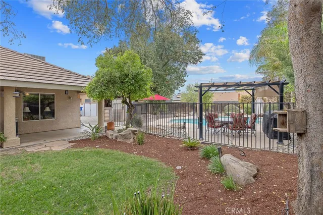 $575,000 | 594 Diana Court, Hanford, CA 93230