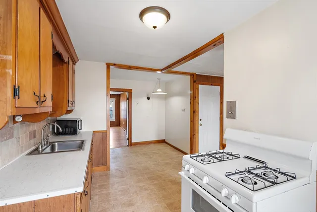 $1,500 | 2 Sutherland Street, Unit 3, Lowell, MA 01850