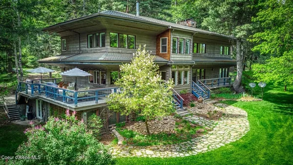 $1,250,000 | 2298 Selkirk Road, Sandpoint, ID 83864
