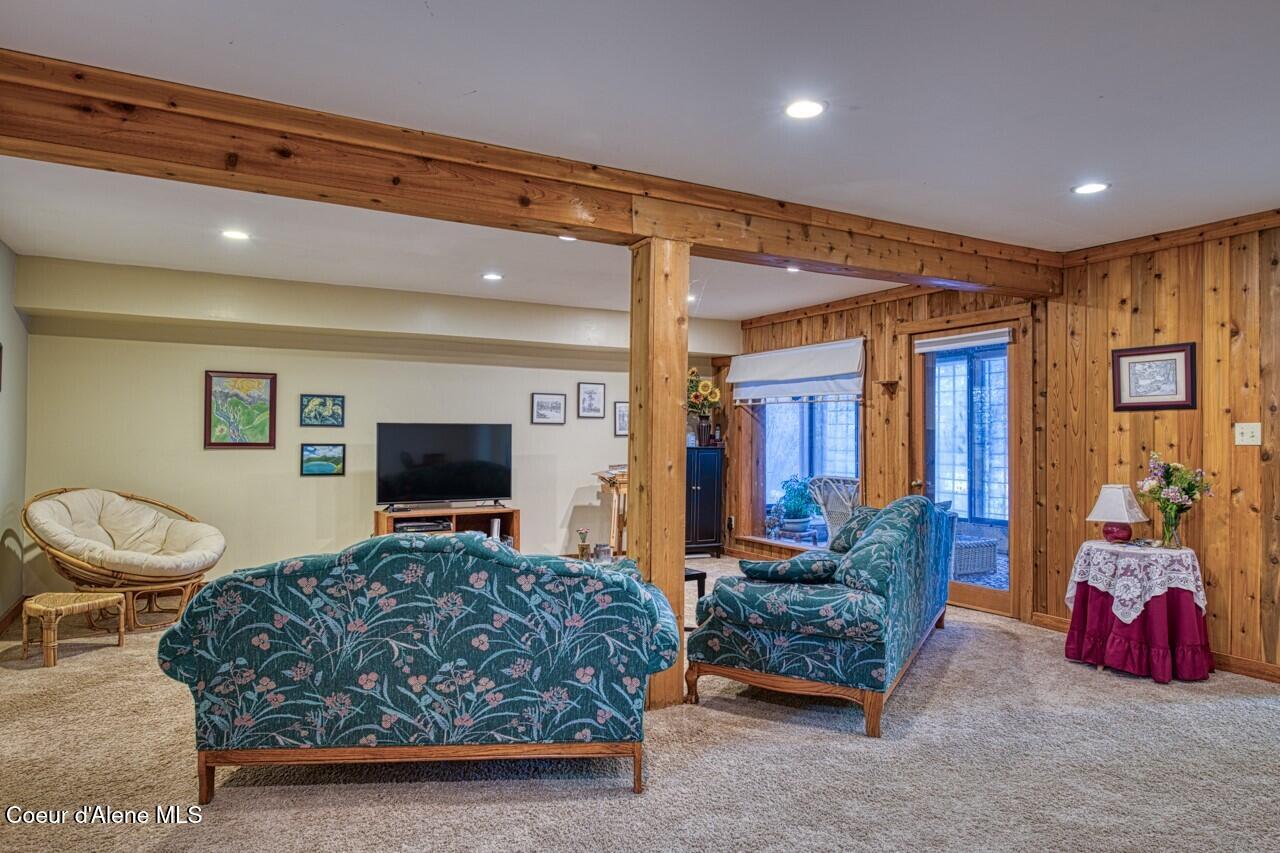 2298 Selkirk Road Sandpoint, ID 83864 - Photo 28 of 52 Basement living area