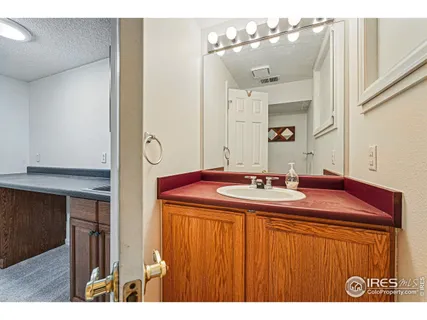 $675,000 | 2252 South Yosemite Circle, Denver, CO 80231