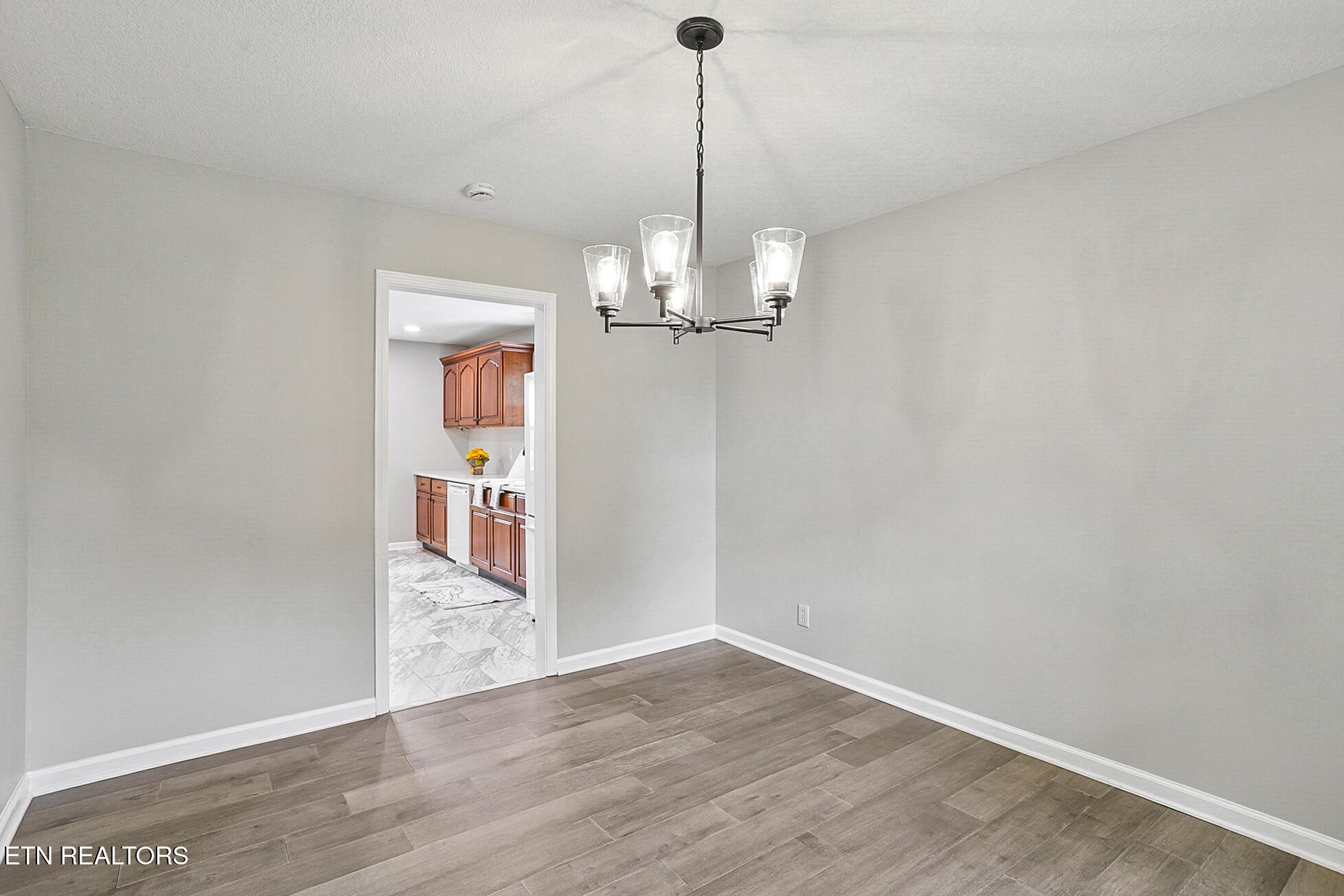 9422 Johnson Road Strawberry Plains, TN 37871 - Photo 11 of 45 Gallery Image 11