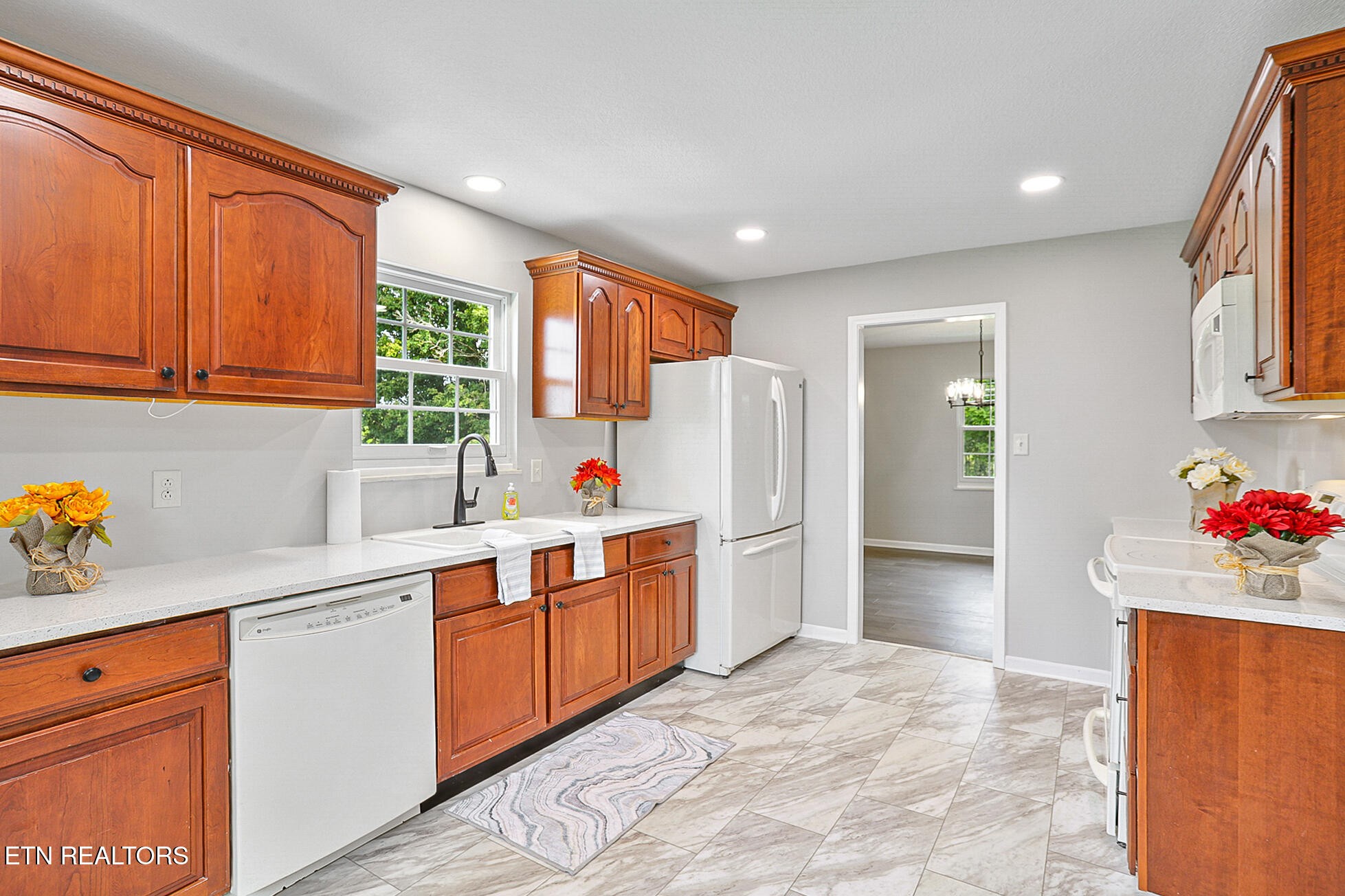 9422 Johnson Road Strawberry Plains, TN 37871 - Photo 16 of 45 Gallery Image 16