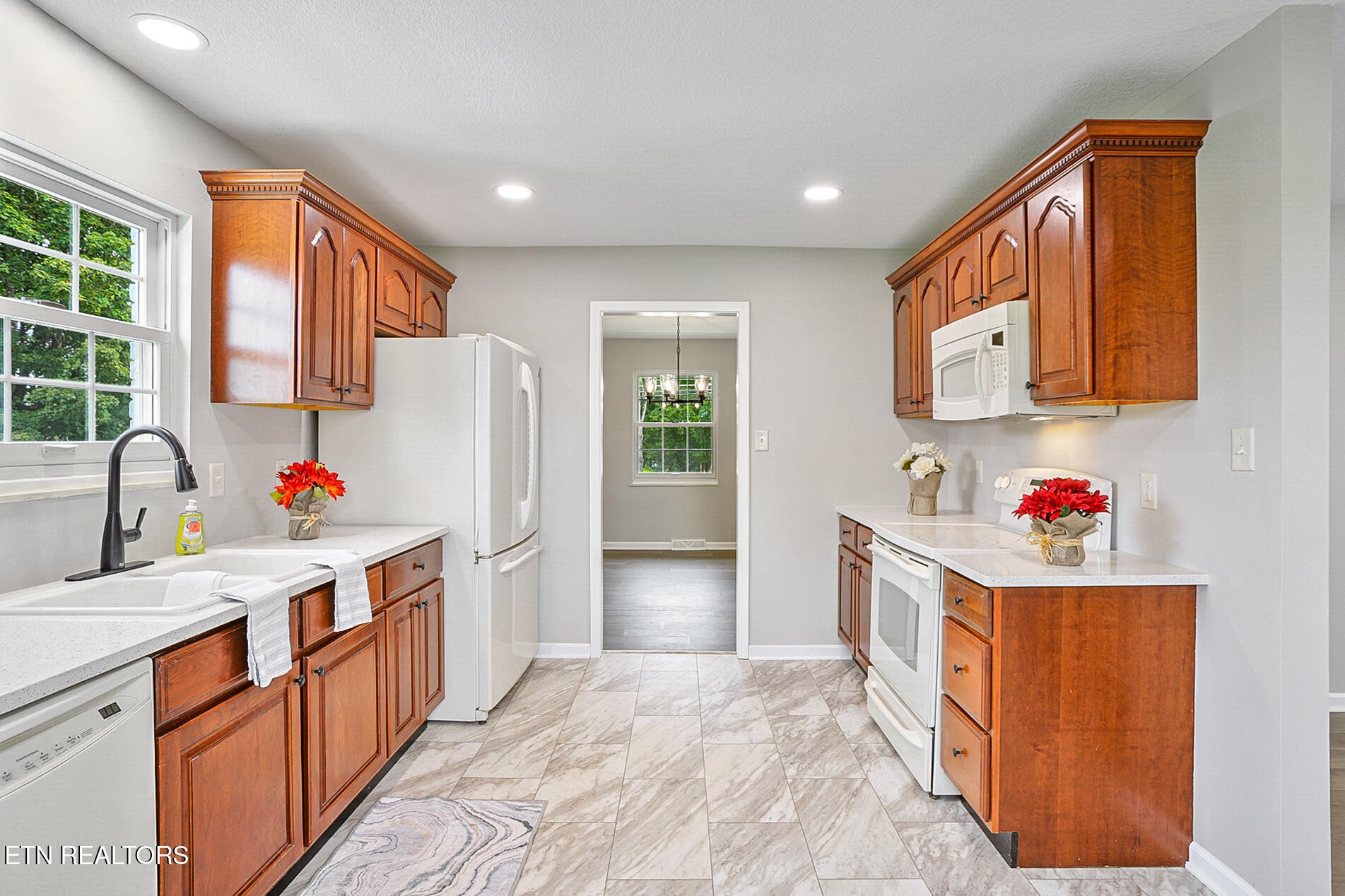 9422 Johnson Road Strawberry Plains, TN 37871 - Photo 17 of 45 Gallery Image 17