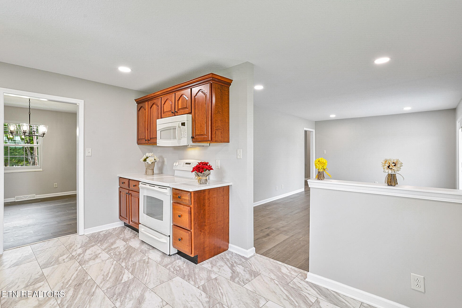 9422 Johnson Road Strawberry Plains, TN 37871 - Photo 18 of 45 Gallery Image 18