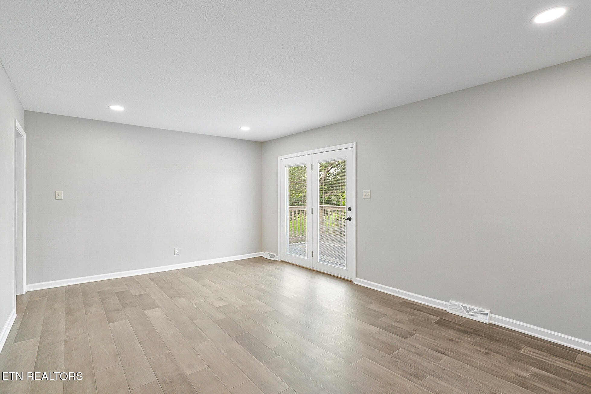 9422 Johnson Road Strawberry Plains, TN 37871 - Photo 19 of 45 Gallery Image 19