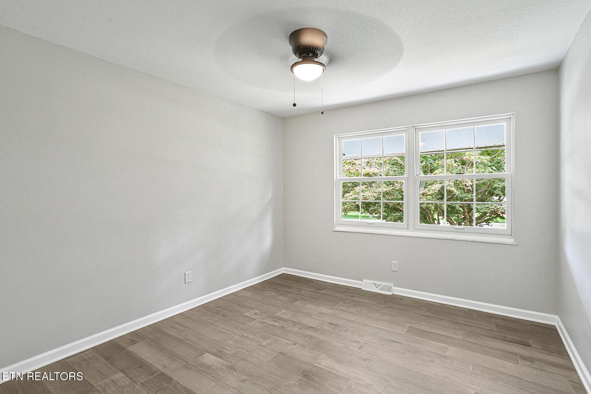 9422 Johnson Road Strawberry Plains, TN 37871 - Photo 23 of 45 Gallery Image 23