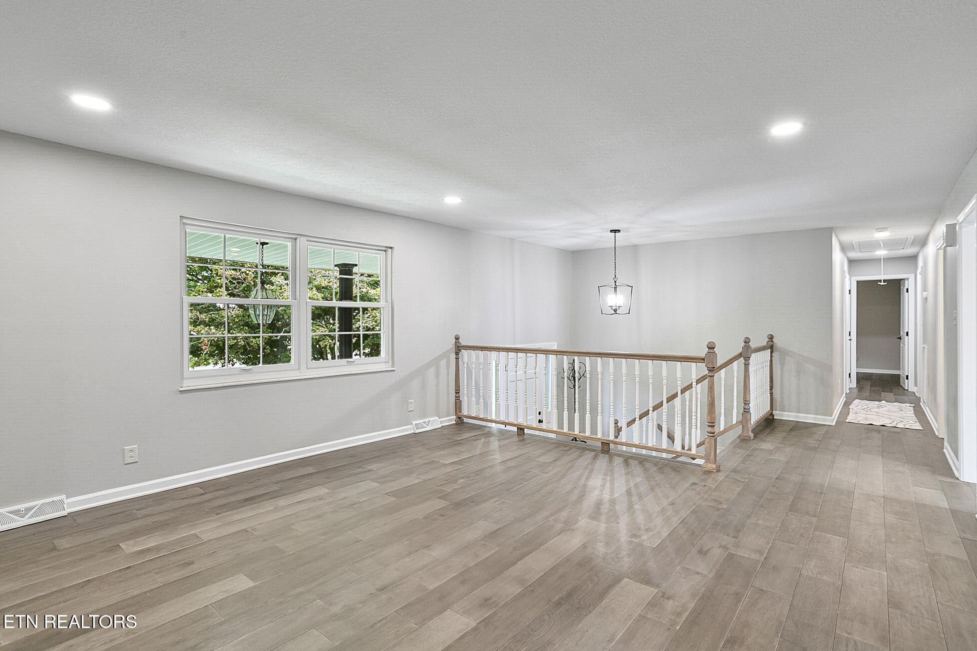 9422 Johnson Road Strawberry Plains, TN 37871 - Photo 7 of 45 Gallery Image 7