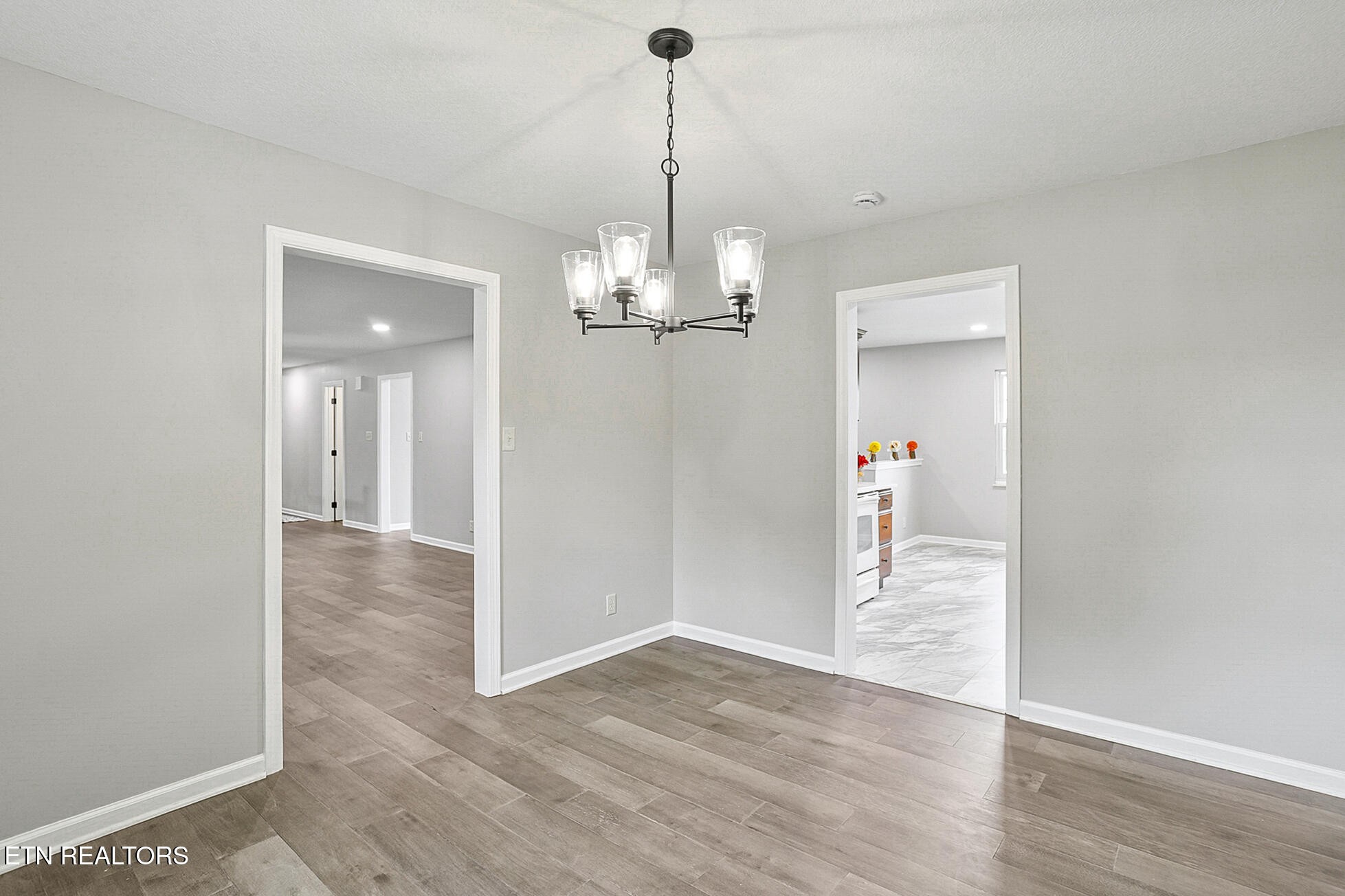 9422 Johnson Road Strawberry Plains, TN 37871 - Photo 10 of 45 Gallery Image 10