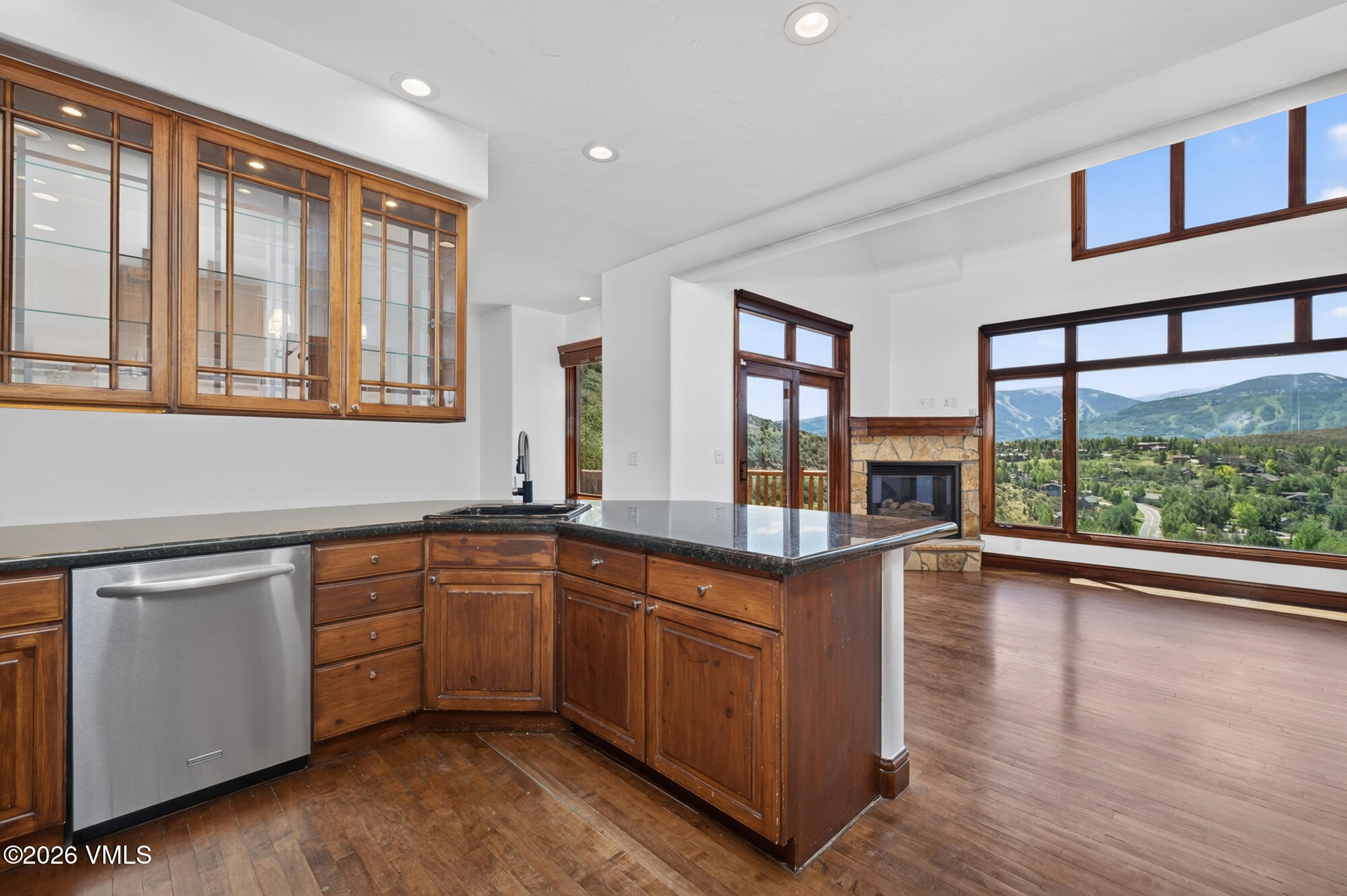 3121 Wildridge Road, Unit B Avon, CO 81620 - Photo 8 of 42 7E3A2733