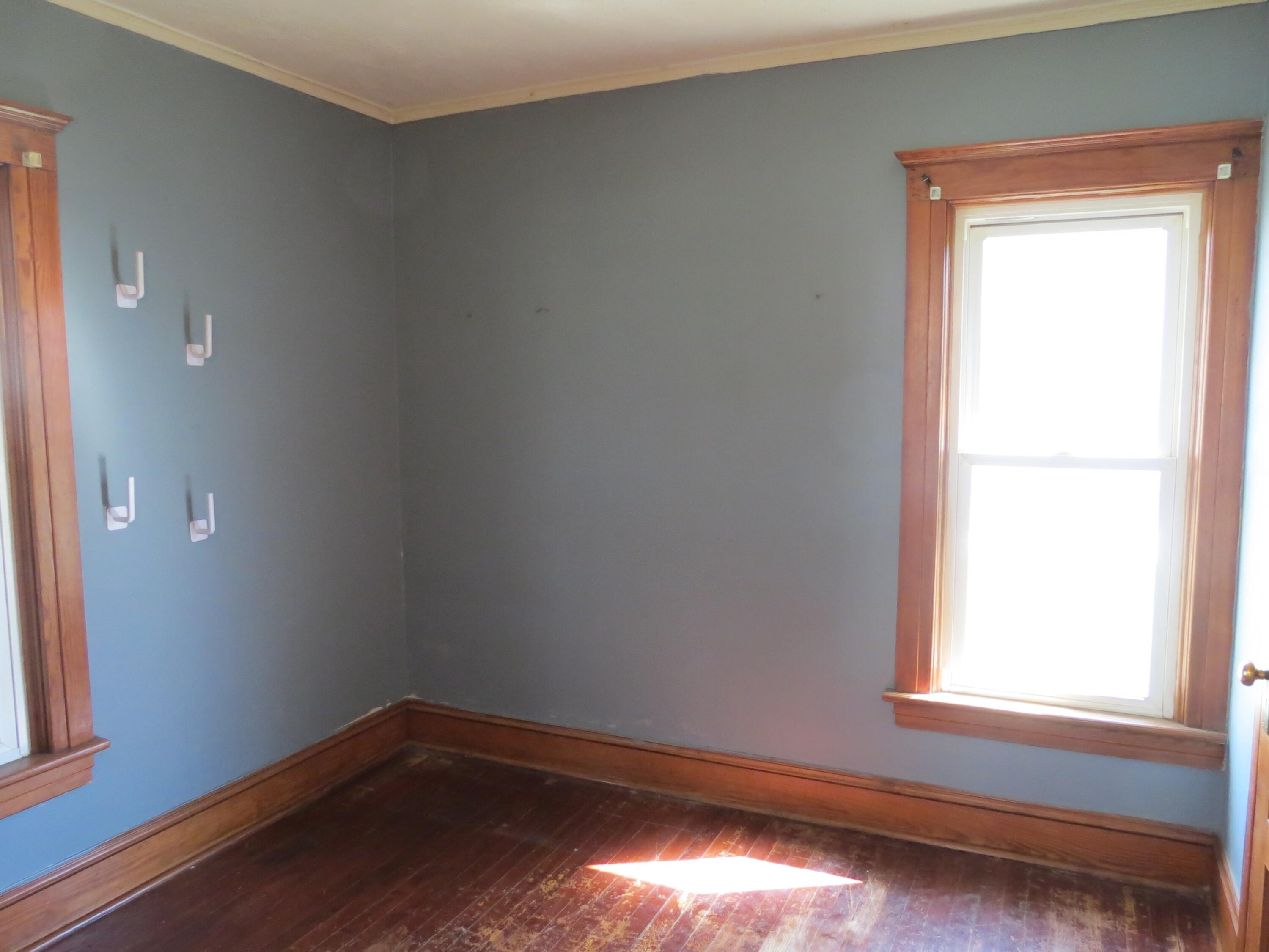 1424 Locust Street Jackson, MI 49203 - Photo 12 of 35 Bedroom